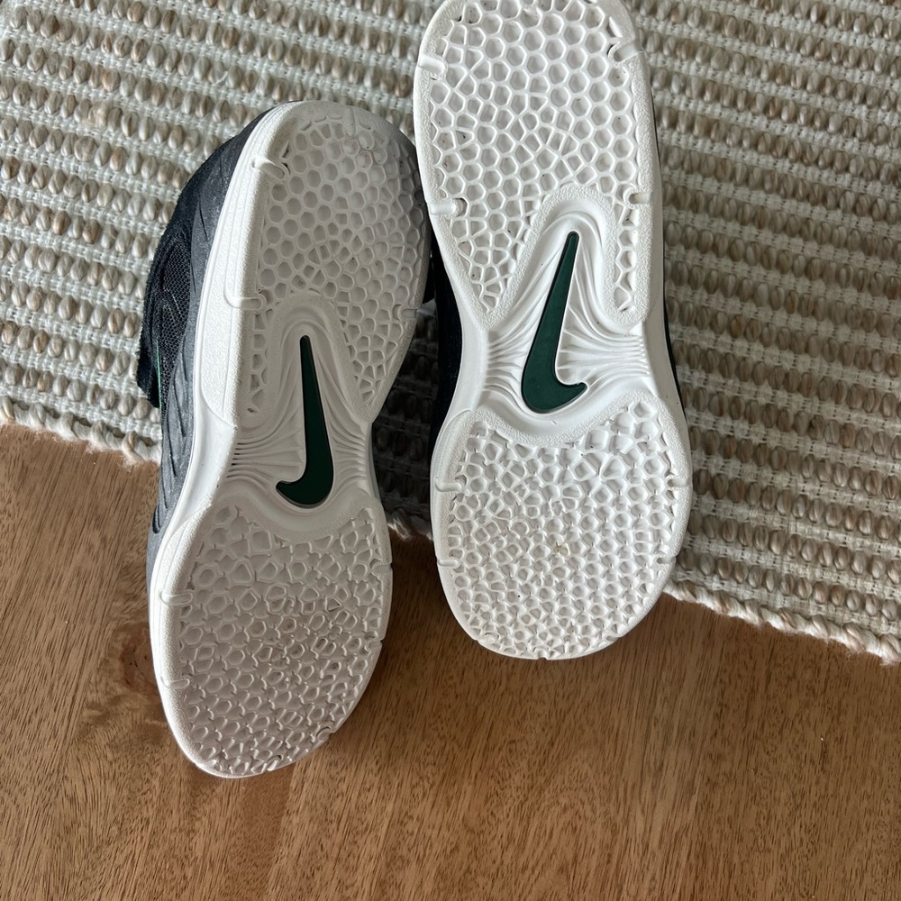 Nike SB Vertebrae Women’s Skate Shoes Black Malachite Summit White New - Picture 11 of 14